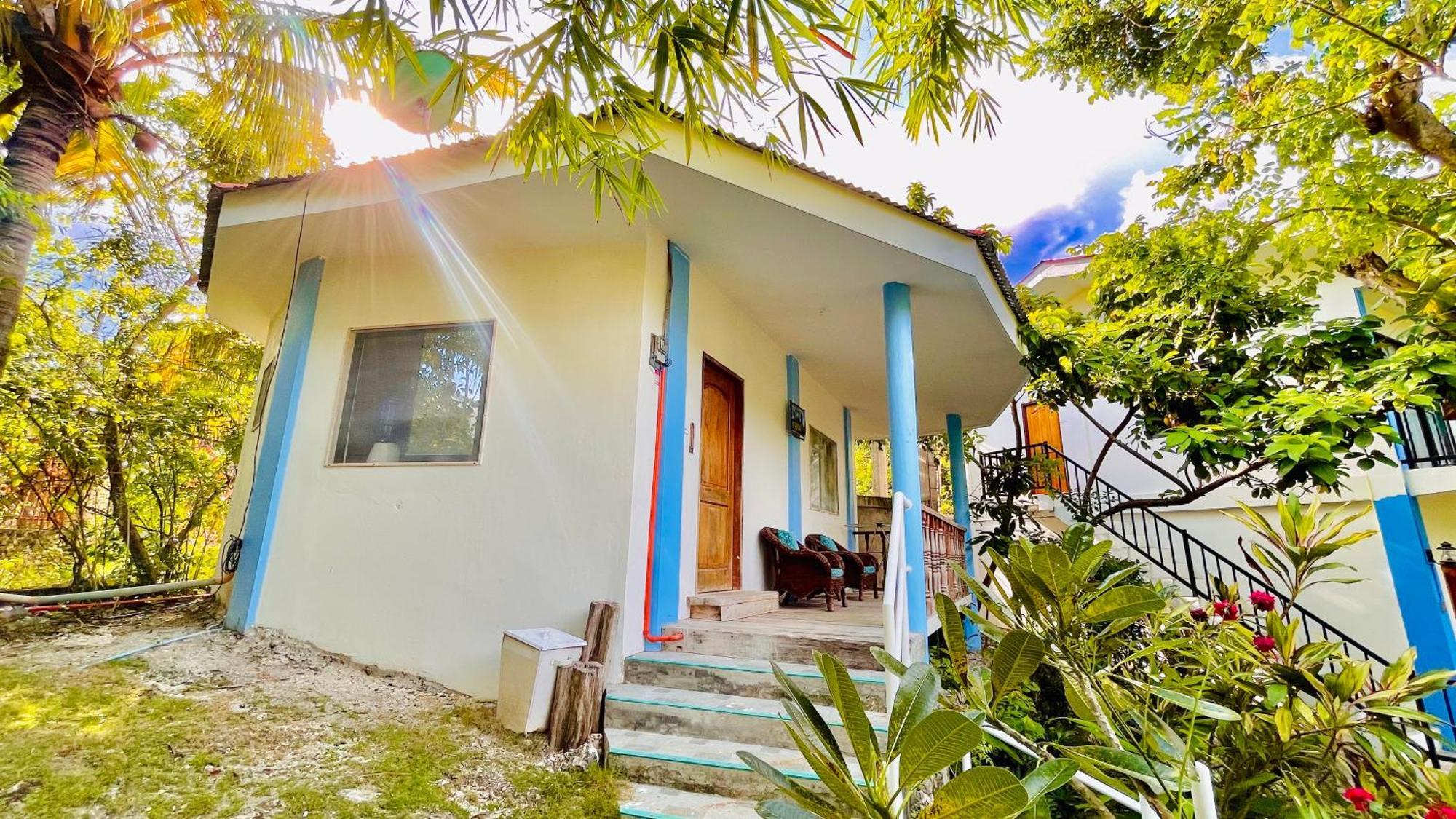 La Concepcion Cove Garden Resort Моалбоал Екстериор снимка